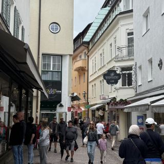 Epic City Swaps: From Alpine Zell am See to the Sunny Shores of Sousse! 🏖️🏔️ Packing my walking shoes, I traded Austria’s crisp lakes for Tunisia's Mediterranean vibes and wow, both brought something unique. 

Top Spots to Visit in Sousse (And a Few Tips You Need!)

1. Medina of Sousse  
Get lost in winding alleys, hunt for hand-painted ceramics, and don’t forget the rooftop views from the Ribat fortress (Rue Remada, open 8am–7pm). Go early for crowd-free exploring.

2. Sousse Archaeological Museum  
A must for history nerds! Set inside the Kasbah, the mosaics here are mind-blowing (BP53, open 9am–5pm). I scored extra context by downloading an audio guide before visiting.

3. Port El Kantaoui  
Just 15 minutes north, this marina is all white walls, blue doors, and palm trees—great people watching. Ideal for a lazy lunch at one of the waterfront restaurants.

4. Boujaffar Beach  
Sunbathe like a local! There’s plenty of room for your towel and cheap cafés selling mint tea and brik (Tunisian egg pastry) steps from the shore.

Navigation hack: Getting around Sousse is cheapest with *louages* (shared taxis) and they’re shockingly efficient! For longer trips, trains to Monastir or Mahdia are fast and scenic.

Where (& What) to Eat:  
Dig into *couscous poisson*—you'll find the best at Restaurant du Peuple (Ave. Hedi Chaker), nothing fancy, just authentic. For a late brew, local cafés along Ave. Habib Bourguiba pulse till midnight.

Essential Info:  
Cash is king; most places won’t take cards. June–September gets hot and busy—spring and fall were just right for me. No visa required for short tourist stays if you’re from the EU/US.

#SousseAdventures  #MedinaWanderlust  #EatTravelRepeat  #BeachVibes 