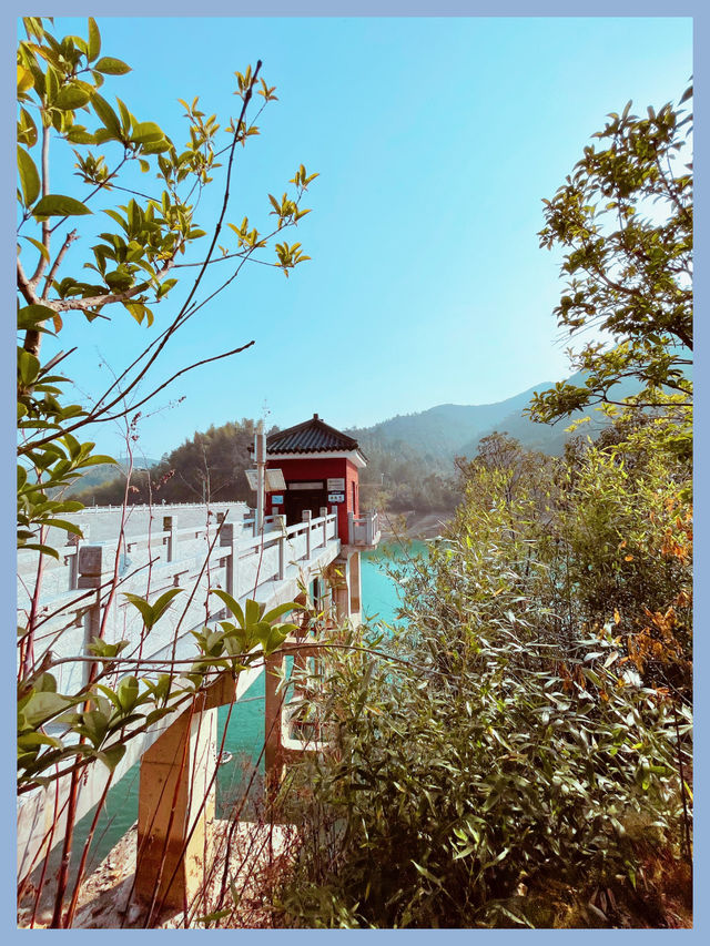 湖州旅行野趣盎然霞幕山上陸羽古道神走茶聖徒步
