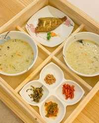 국내에서 두 번째 일본여행 🇯🇵🎏
저번과는 다르게 수영장 & 히노끼탕이 있는 키라키라 룸에 묵었습니다 ✨