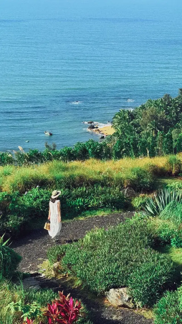 Wanning Shanqin Bay, I love the mountains and the sea here