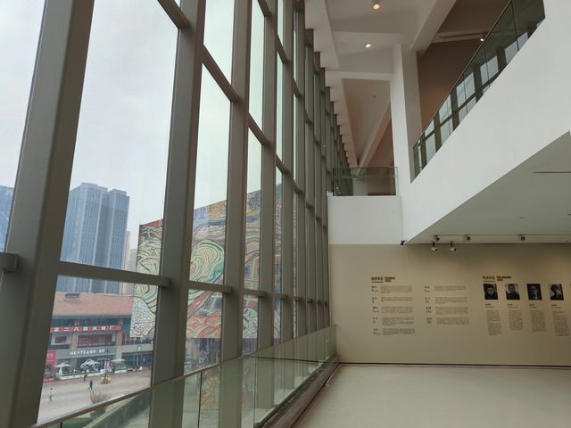 羅中立美術館｜閒逛美術展