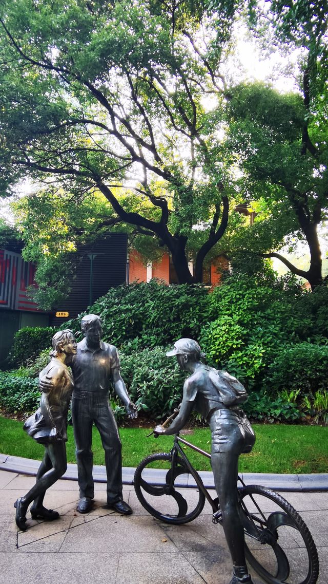 淮海公園：由外國人公墓改建而來的公園
