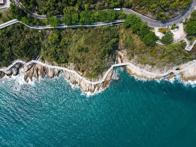 鹽田海濱棧道：與海共舞的奇幻之旅！