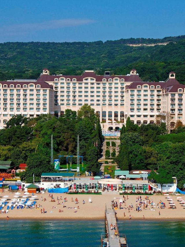 🌟 Varna's Top Stays: Luxury at Melia Grand 🌟