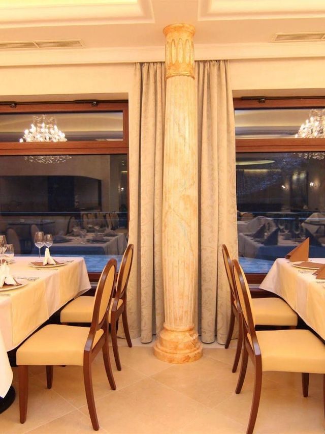 🏰✨ Karlovy Vary's Classic Charm: Riverside Resort Review 🌟