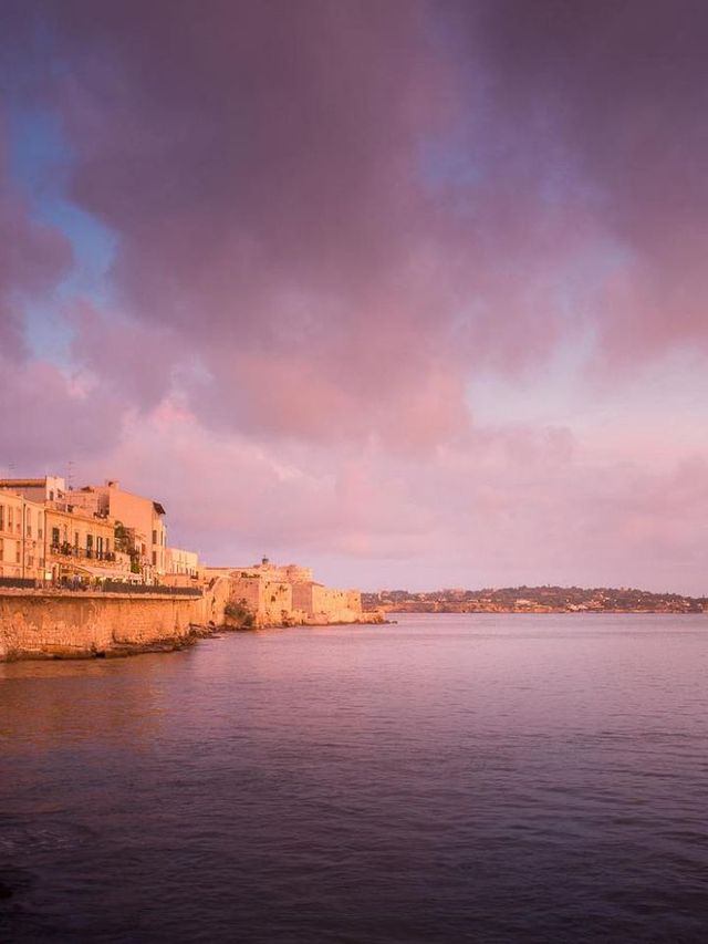 🏨✨ Sicily's Hidden Gem: Palazzo Salomone Unveiled! 🌟