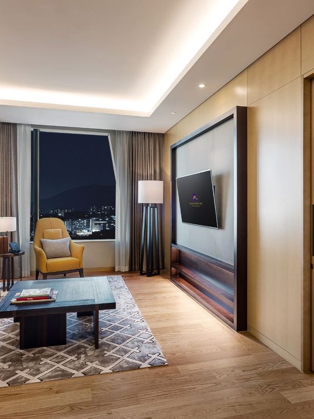 🌟 Seoul Sojourn: Grand Mercure's Deluxe Stay 🌟
