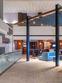 🌟 Indy's Finest: Hyatt Regency's Luxe Comforts 🛎️