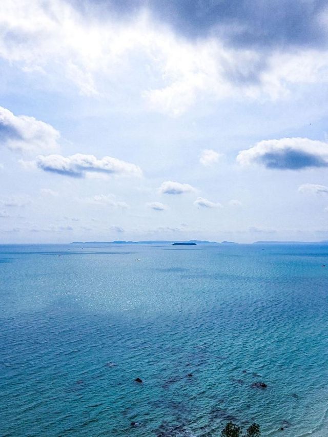 🌅 Sihanoukville Serenity: Ocean Views & Beach Bliss 🏖️