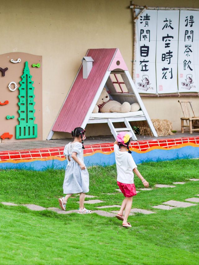 江浙滘一帶嘅海邊渡假好去處，帶小朋友玩都唔使太費勁。
