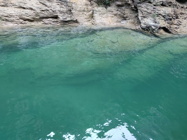 雲台山泉瀑峽。