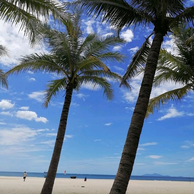 My Khe Beach: Vietnam’s Shimmering Coastal Paradise