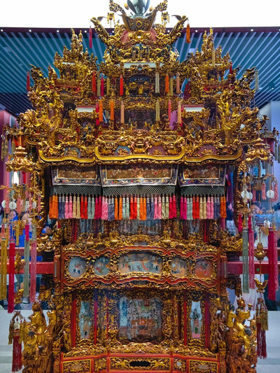 寶，你說八抬大轎娶我，是這種轎子嗎。｜Trip.com 昆明