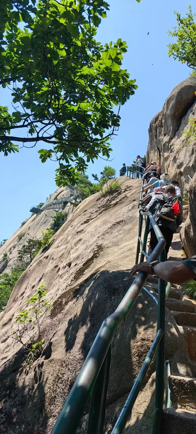 勇登丹東鳳凰山一日遊登山攻略