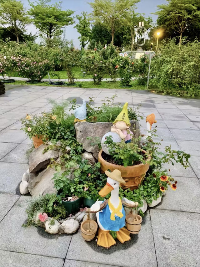 花影流光：漫步花博公園的詩意時光