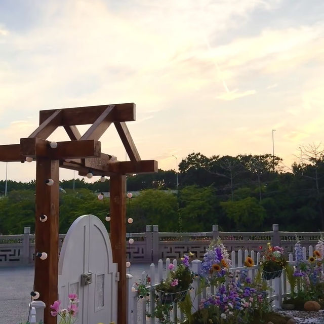 闖入莫奈花園！廣州COME'R來者茶咖·藝術空間 