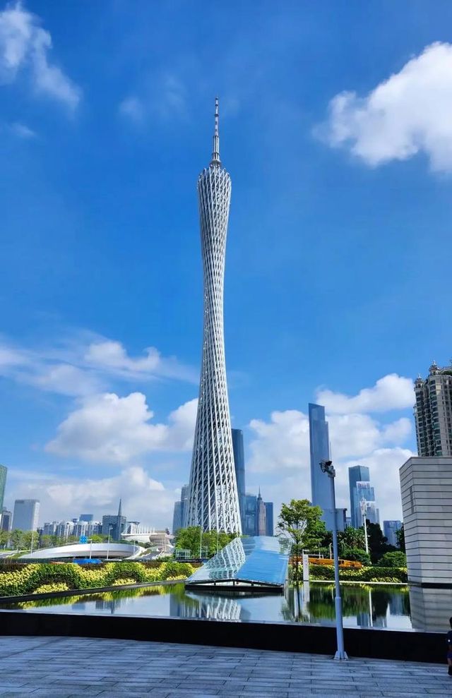 發現廣州新開了一家超划算的酒店，人均只需100多元。
