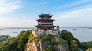 Crossing the poetic landscape, unlock N ways to play at Beigu Tower