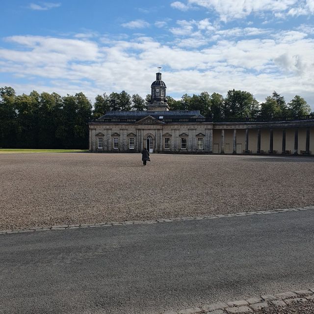 Exploring Hopetoun House