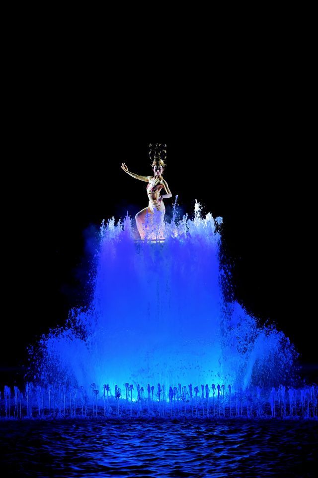 夜空下必看《長恨歌》