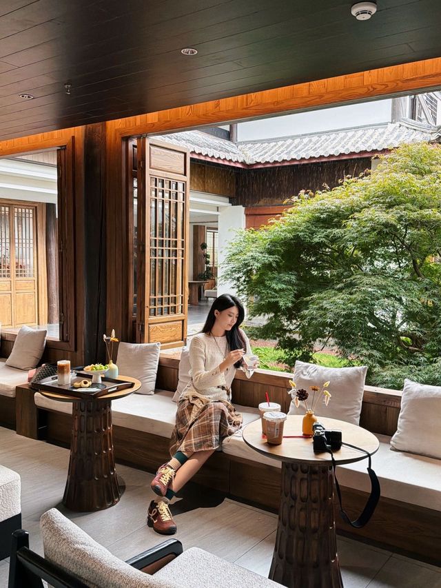 麗江 | 住進古鎮邊上的宋式美學酒店🪵