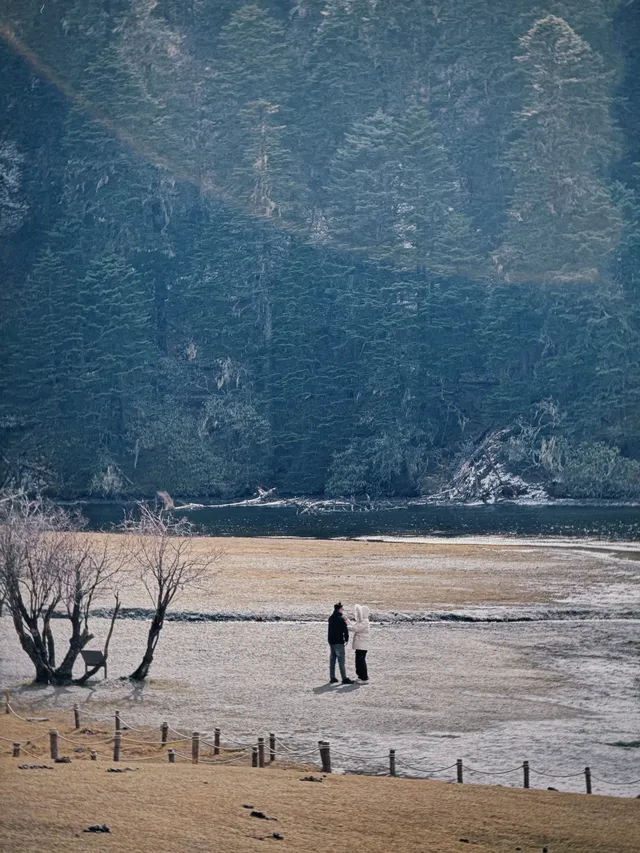 12月1日 從麗江到無底湖到稻城亞丁的路上