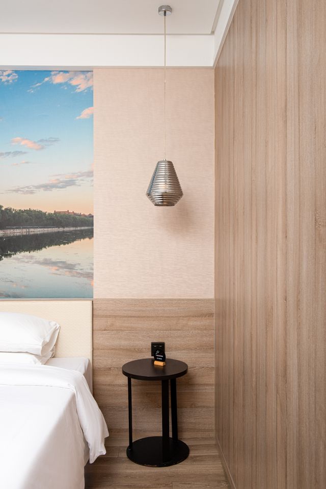 來北京絕對要住的寶藏酒店距離各大景點步行可達，重點是小哥哥們帥服務還好，愛了愛了～  這次北京4日