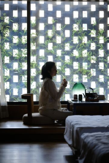 藍舍 ｜天青色等煙雨而我在等你