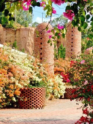 Jianshui Ant Workshop｜Colorful Kingdom Check-in Guide, Flooded with Questions on Social Media