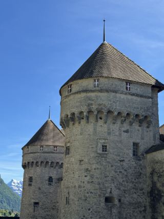 Summer 7-day Switzerland travel guide with a must-visit checklist