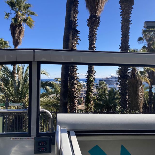Barcelona Bus Touristic - hop on hop off bus