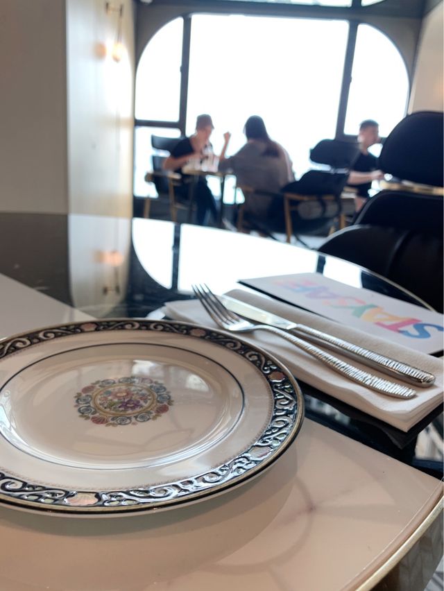 銅鑼灣｜尊享禮遇下午茶、雞尾酒•柏寧酒店🫖