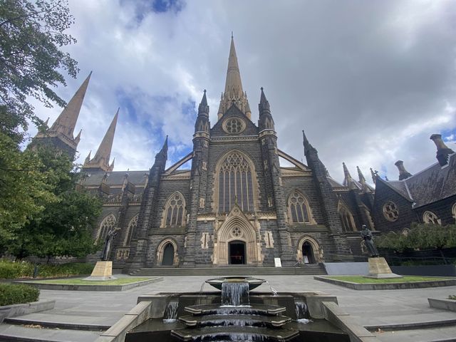 🙌🏻 Melbourne St Patrick’s Cathedral 🙌🏻
