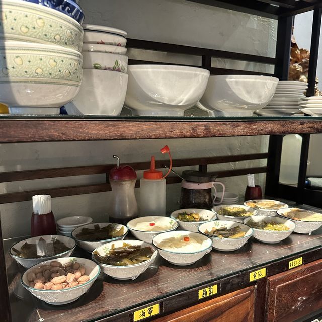 台灣｜台北 濃郁雞湯底牛肉麵！