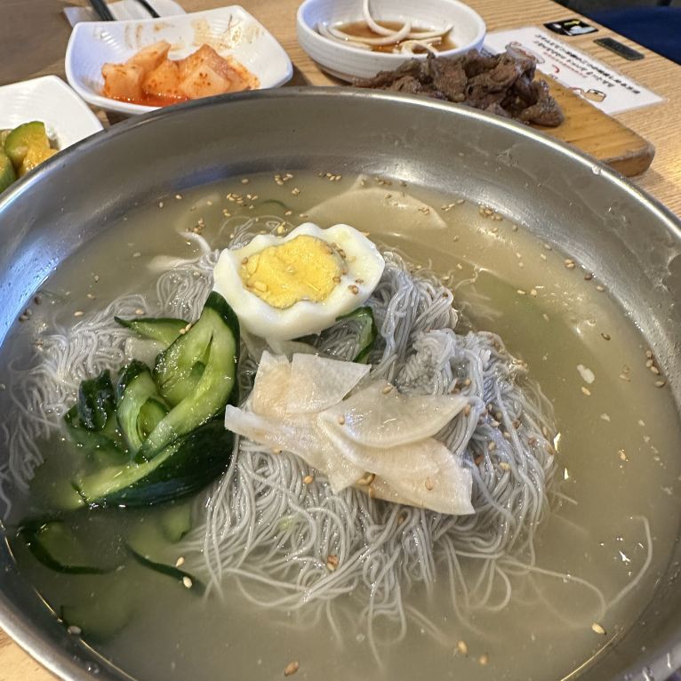 東京:新大久保 ˗ˏˋ コサム冷麺 ˎˊ˗ | Trip.com 東京