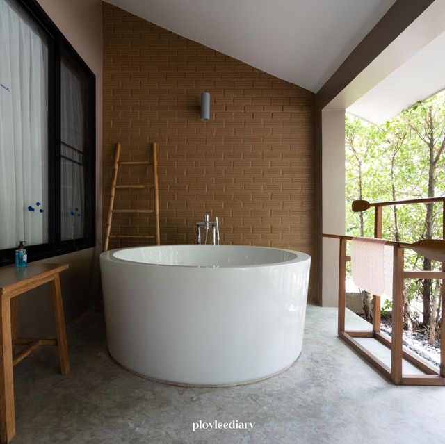 𝐃𝐞𝐞𝐯𝐚𝐧𝐚 𝐊𝐫𝐚𝐛𝐢 ที่พักแสนสงบ
