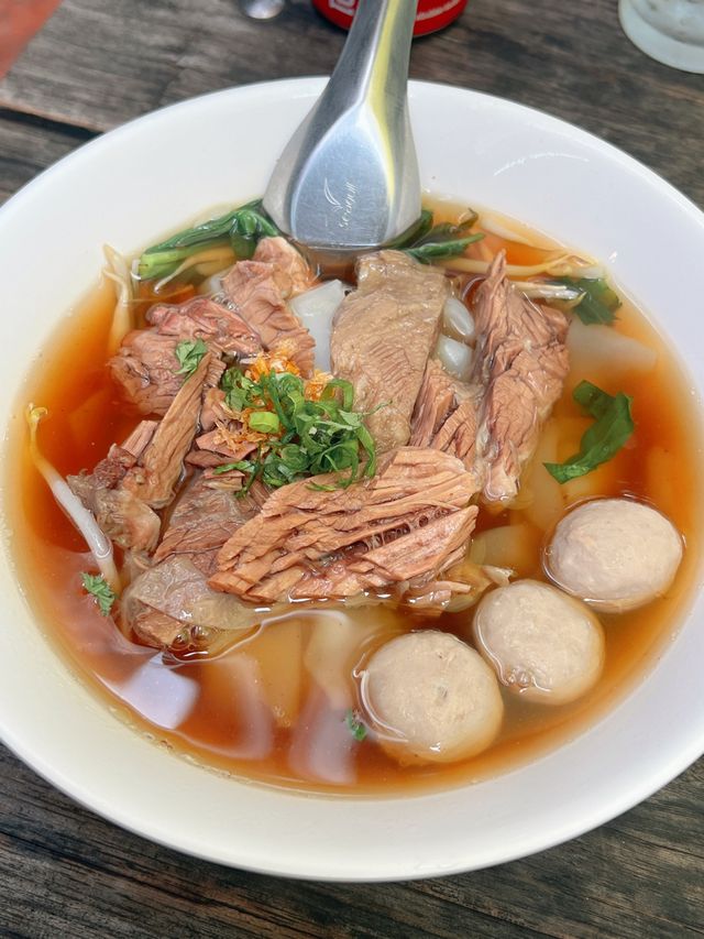치앙마이 님만 가성비 우육면맛집  Hor see chaai