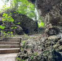 ガンガラーの谷　cave cafe