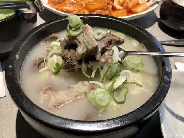“푸짐한 고기+진한 국물” 설렁탕, 이남장 명동!