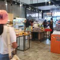 The Chocolate Factory ร้านชอคโกแลตแสนอร่อย
