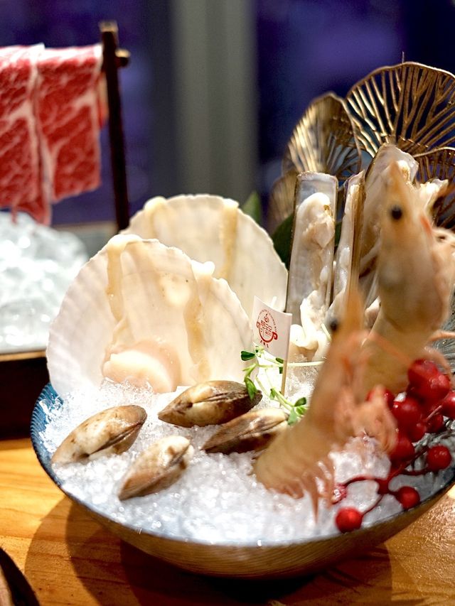  銅鑼灣｜飽覽維港美景高質火鍋店