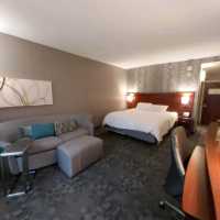 Good midsize and affordable NYC hotel