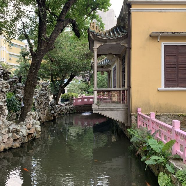 An oasis in old town Macau - Lou Lim Loc Garden 