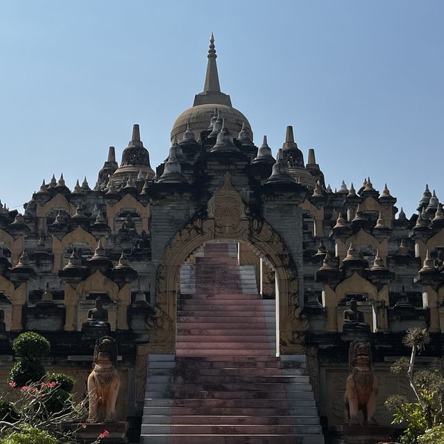 วัดป่ากุง บุโรพุทโธแห่งแดนอีสาน📍