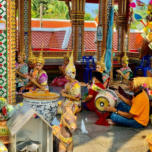 ❤️🛕Thai Temple… on a floating market? 🛕🇹🇭