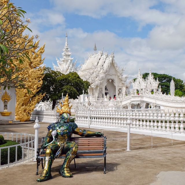 วัดร่องขุ่น (Wat Rong Khun - White Temple)