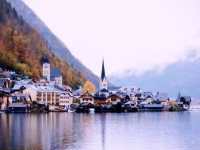 Stunning Autumn in Hallstatt Austria