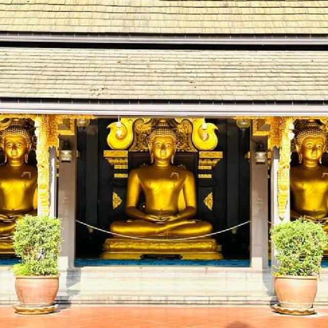พาเที่ยววัดสวยลำปาง