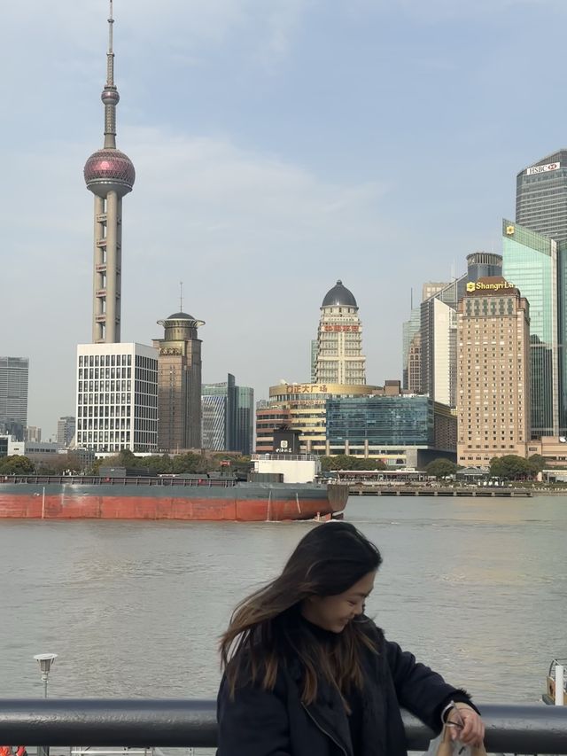 Oriental Pearl Tower — Day and Night 🌅🌃