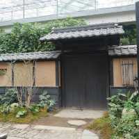 安藤忠雄先生之大型清水混凝土建築